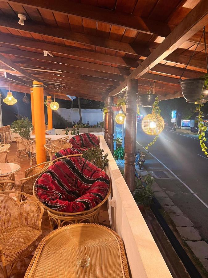 Hummus Hostel Hikkaduwa Luaran gambar
