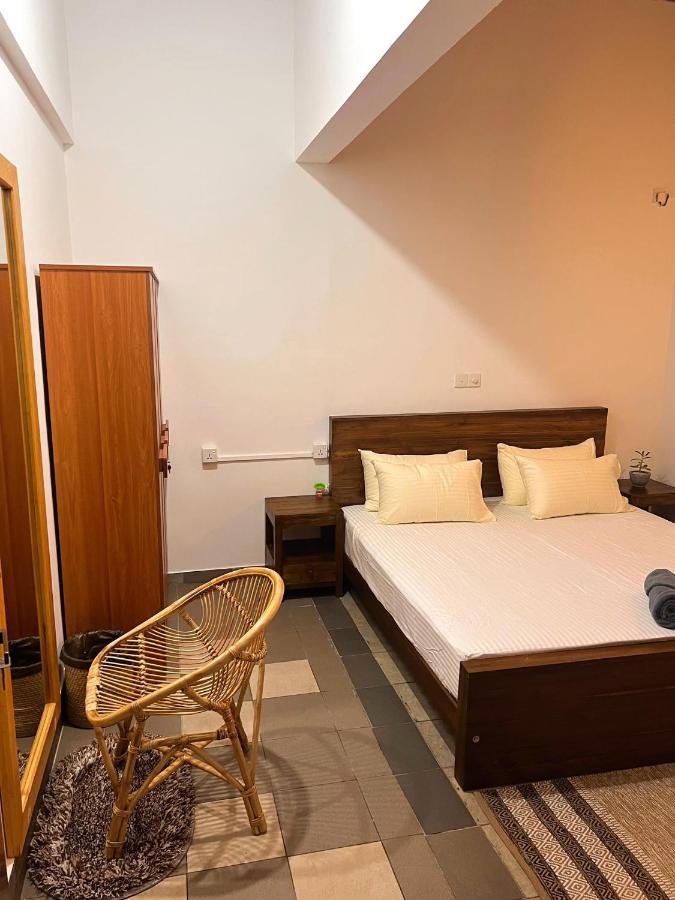Hummus Hostel Hikkaduwa Luaran gambar