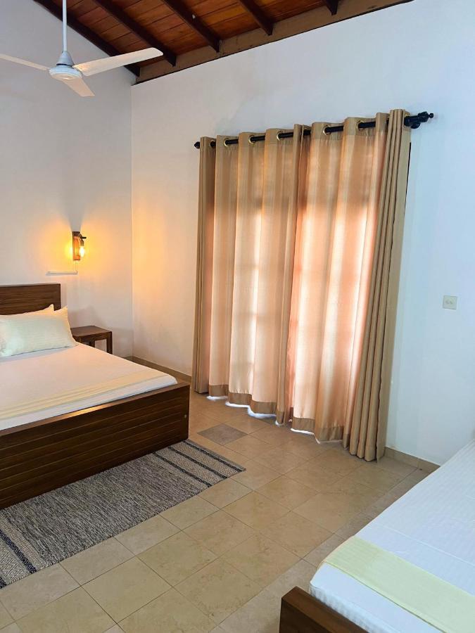 Hummus Hostel Hikkaduwa Luaran gambar