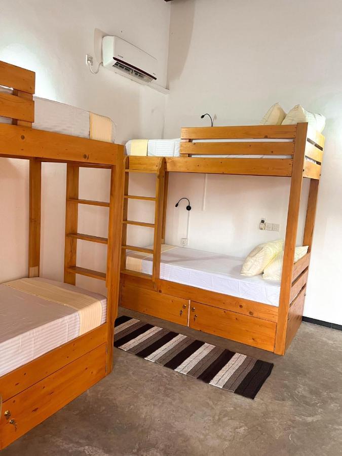 Hummus Hostel Hikkaduwa Luaran gambar