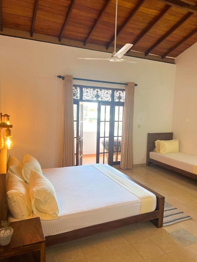 Hummus Hostel Hikkaduwa Luaran gambar