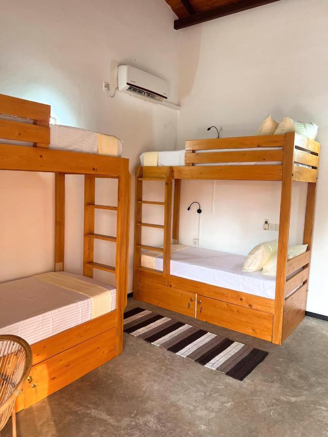 Hummus Hostel Hikkaduwa Luaran gambar