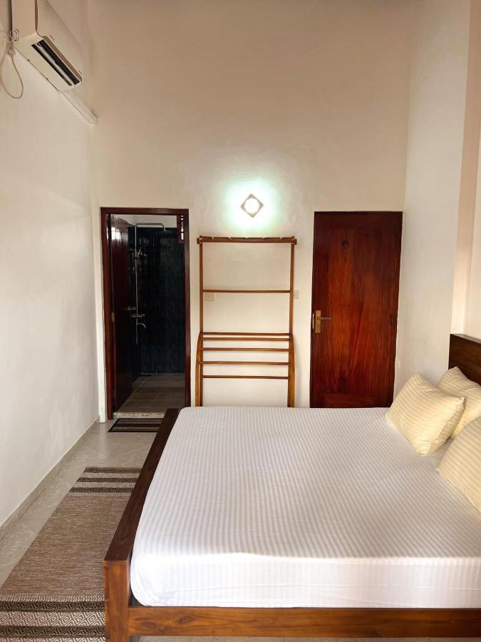 Hummus Hostel Hikkaduwa Luaran gambar