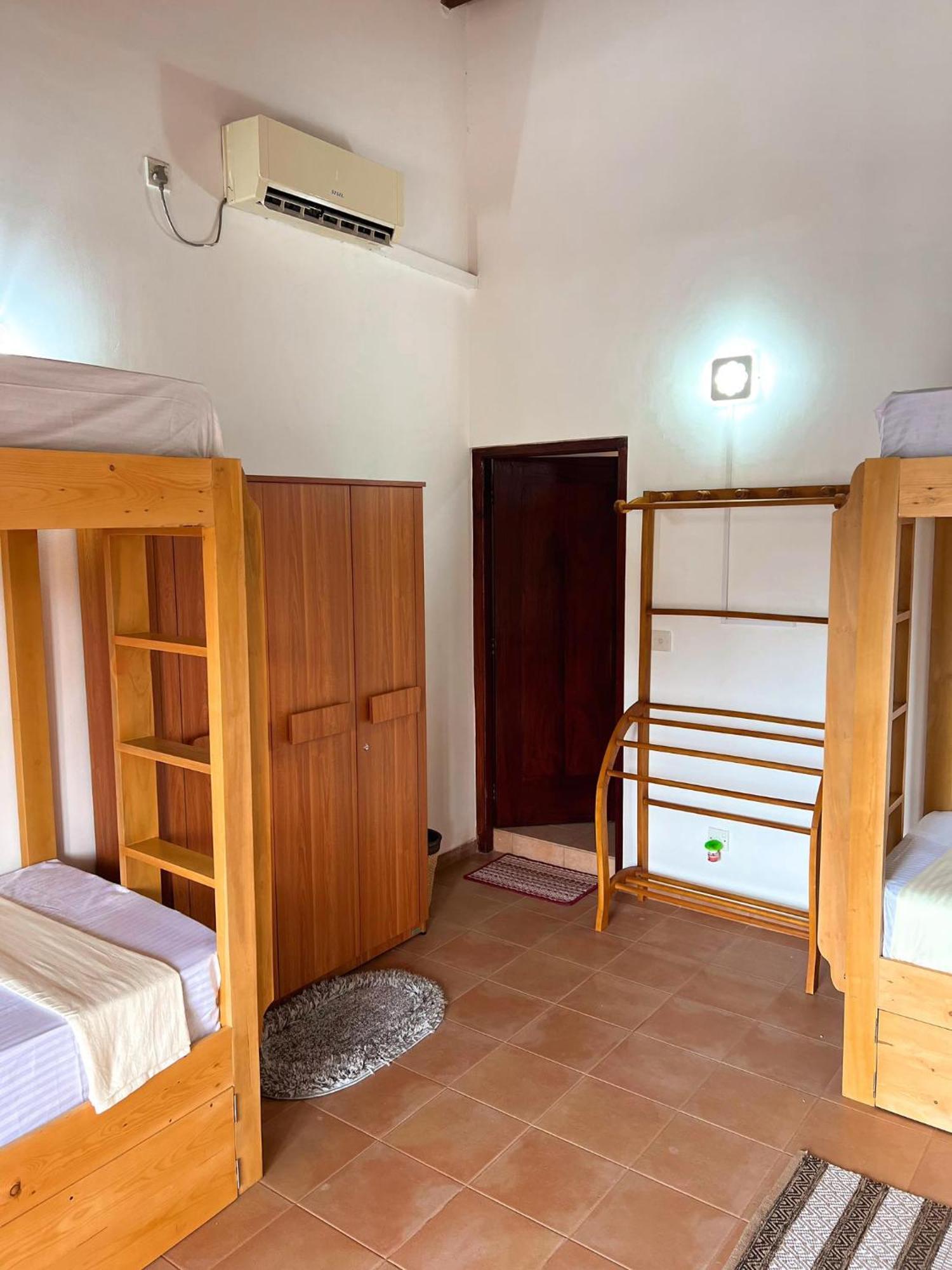Hummus Hostel Hikkaduwa Luaran gambar