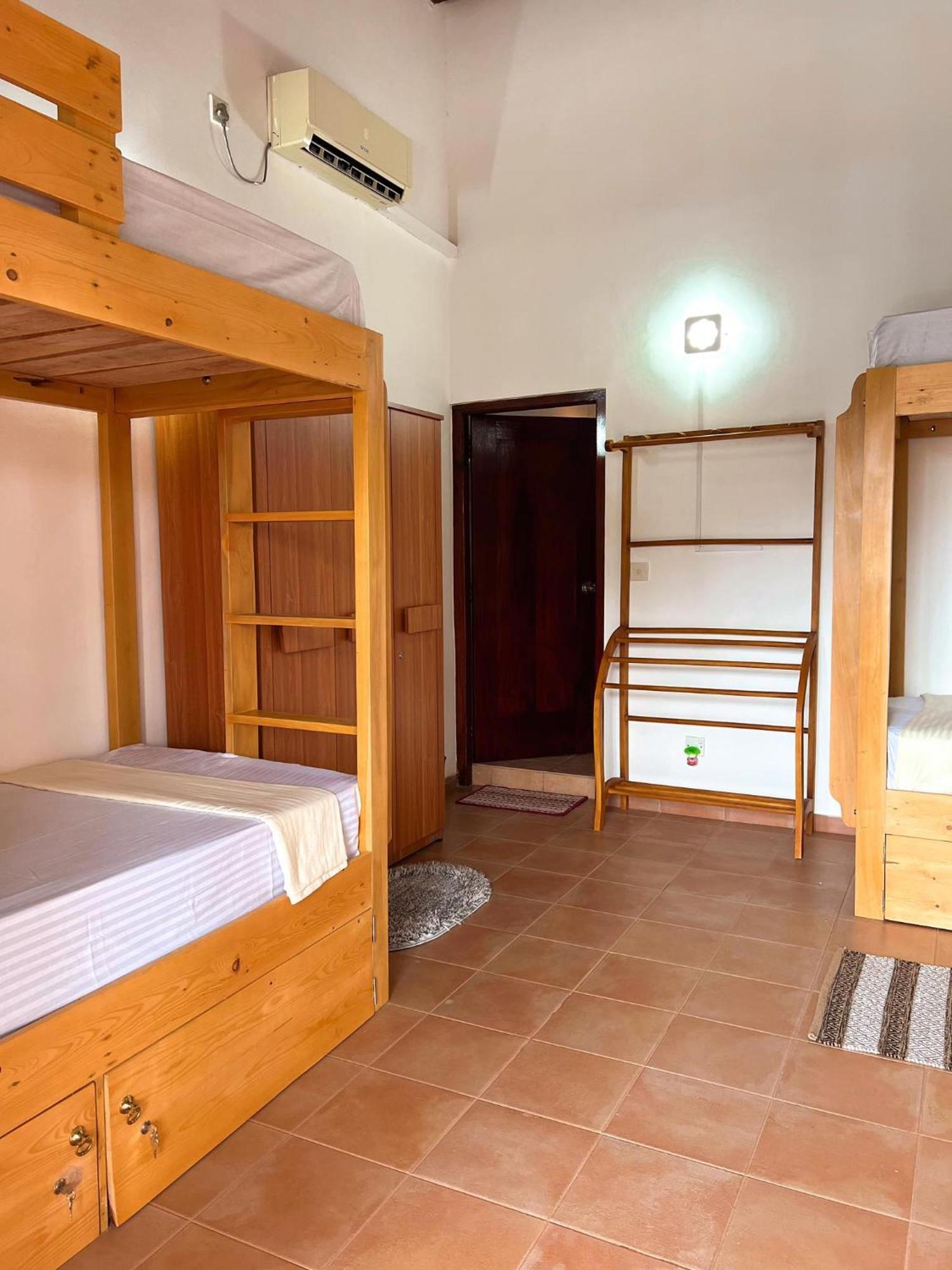 Hummus Hostel Hikkaduwa Luaran gambar