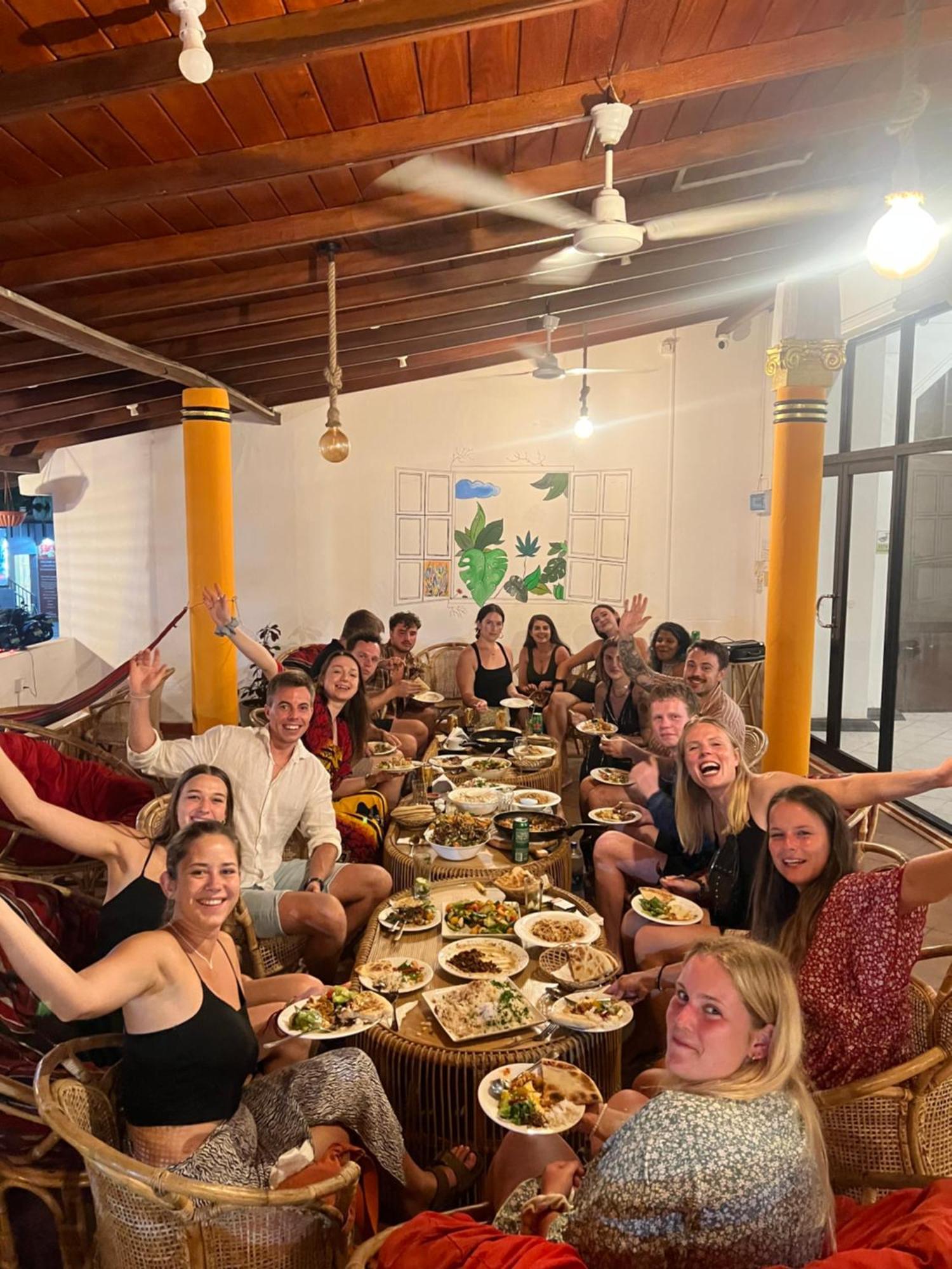 Hummus Hostel Hikkaduwa Luaran gambar