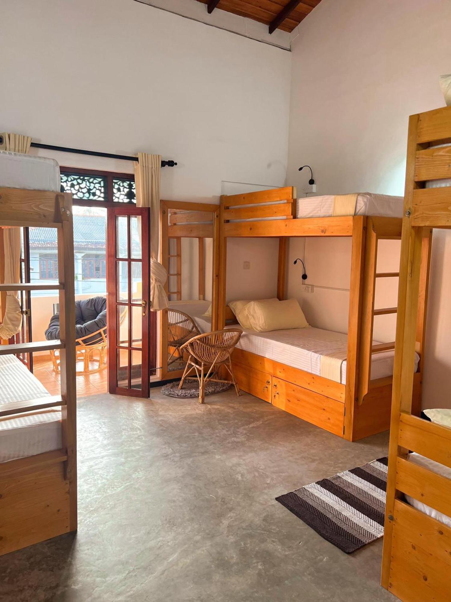 Hummus Hostel Hikkaduwa Luaran gambar