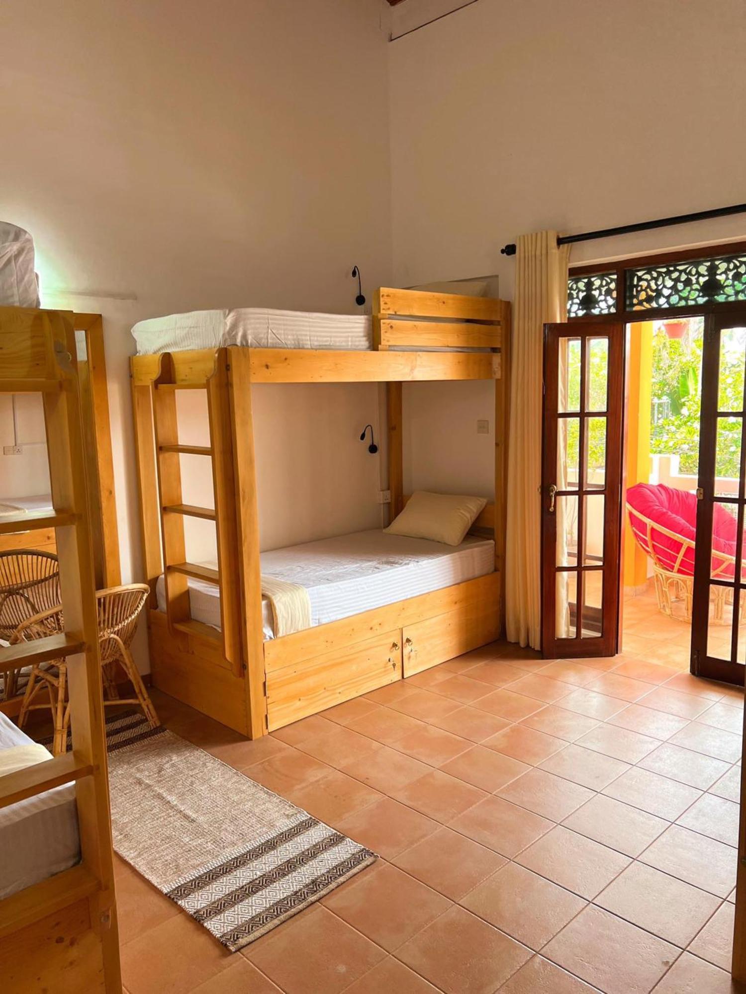 Hummus Hostel Hikkaduwa Luaran gambar