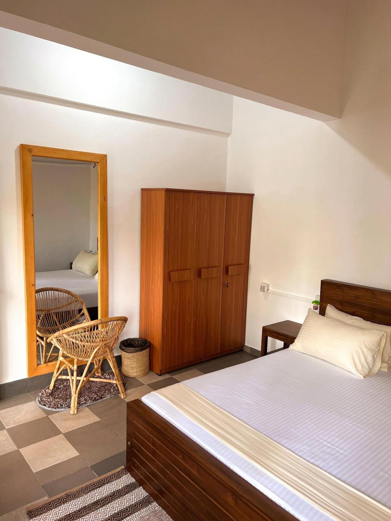 Hummus Hostel Hikkaduwa Luaran gambar