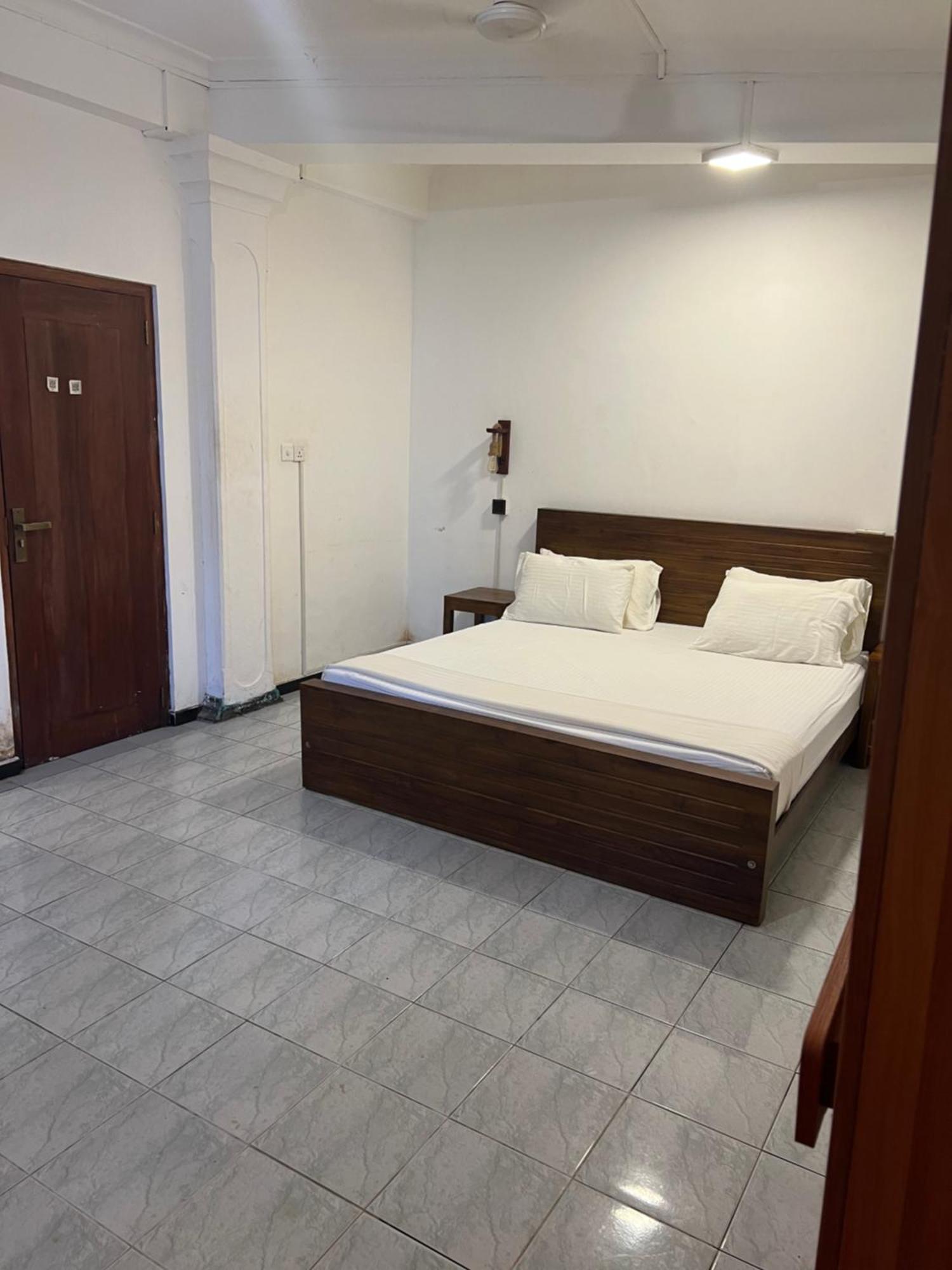 Hummus Hostel Hikkaduwa Luaran gambar