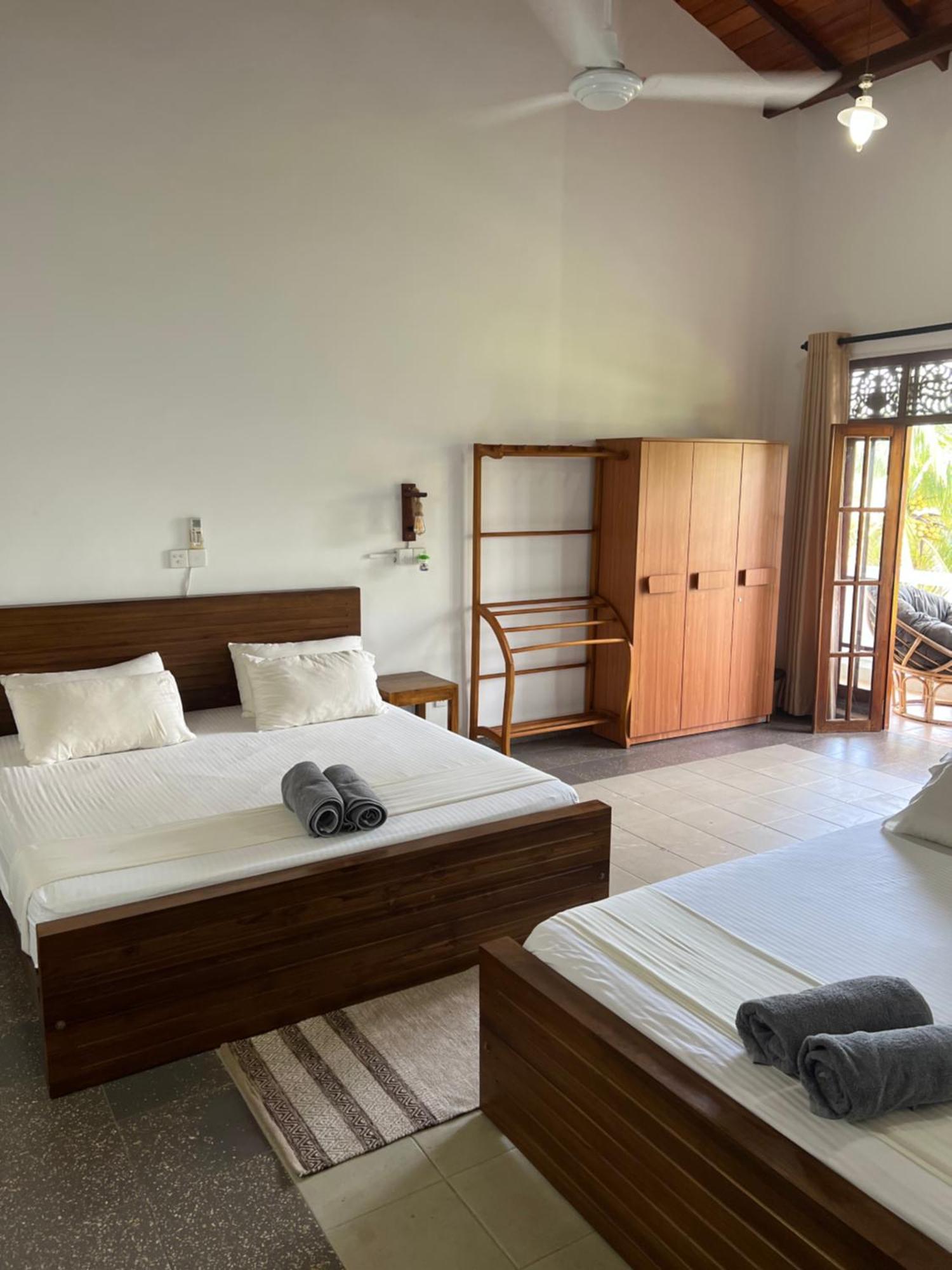Hummus Hostel Hikkaduwa Luaran gambar