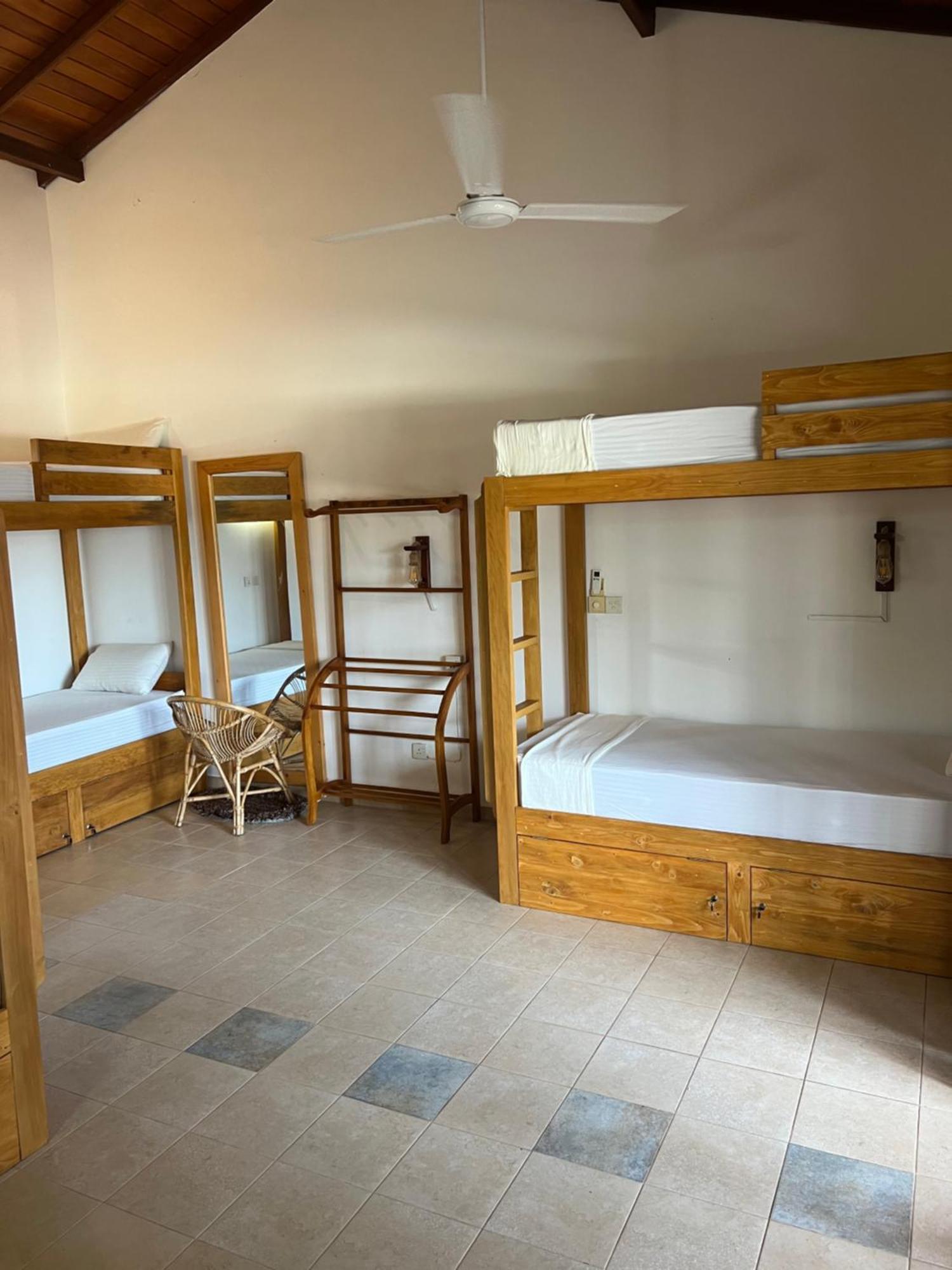 Hummus Hostel Hikkaduwa Luaran gambar